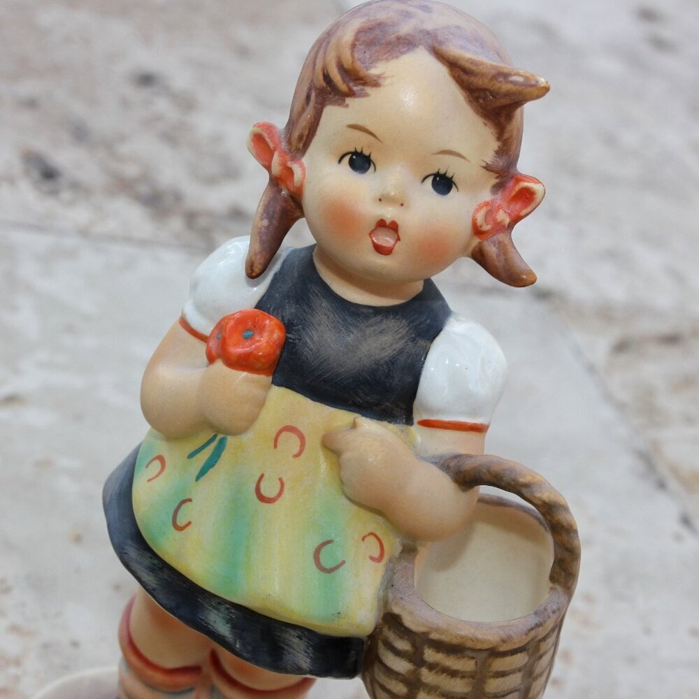 Hummel Figurine 'Sister' by Goebel